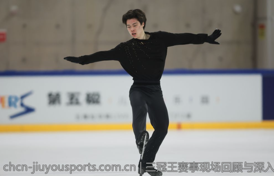 三冠王赛事现场回顾与深入分析